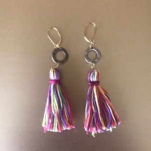 Gold clasp earrings with tassels NWOT